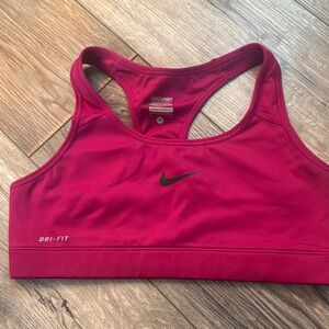 Nike Pro Women's Sports Bra - Bright Pink